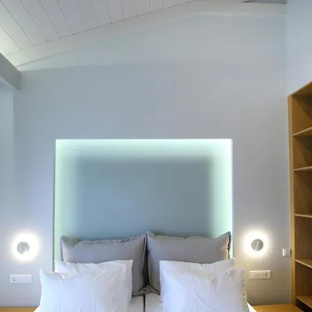 Carabella Aparthotel *